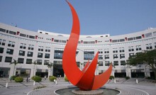 Sinh viên hack email giảng viên lấy đề thi