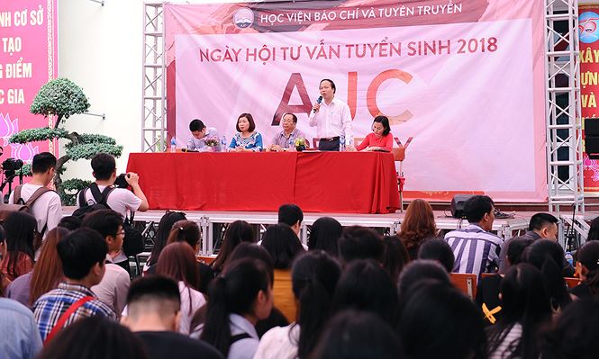 'Bật mí' bí kíp thi năng khiếu báo chí cho sĩ tử bat mi bi kip thi nang khieu bao chi cho si tu