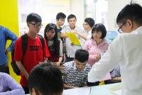 khong the roi mat khoi dan nu sinh xinh dep tai le hoi chu han tp hcm