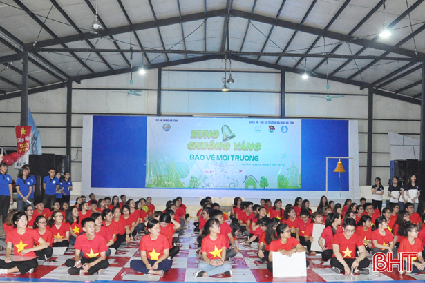100 sinh vien dai hoc ha tinh rung chuong vang bao ve moi truong