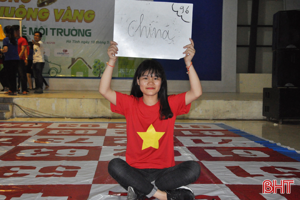100 sinh vien dai hoc ha tinh rung chuong vang bao ve moi truong