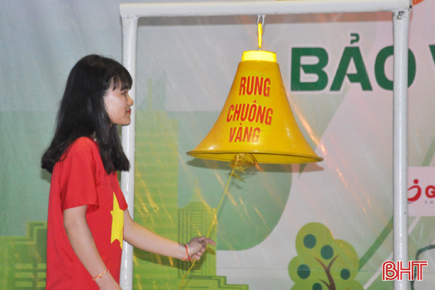 100 sinh vien dai hoc ha tinh rung chuong vang bao ve moi truong