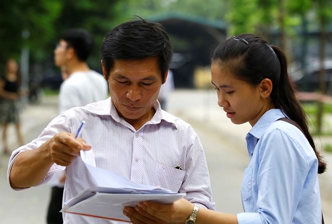 xet tuyen dhcd hang chuc ty dong nop di khong tro lai