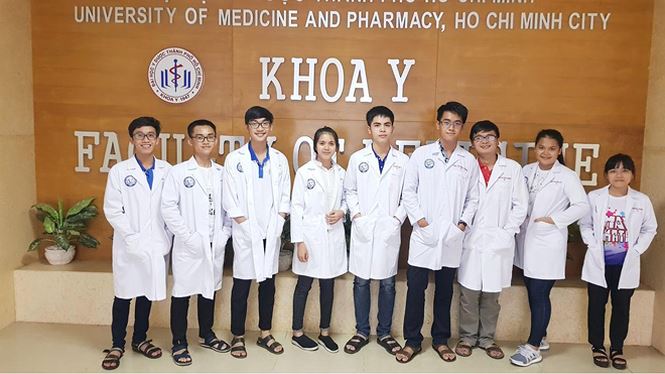 thu khoa khoi b chia se bi quyet hoc nuoc rut de dat diem cao