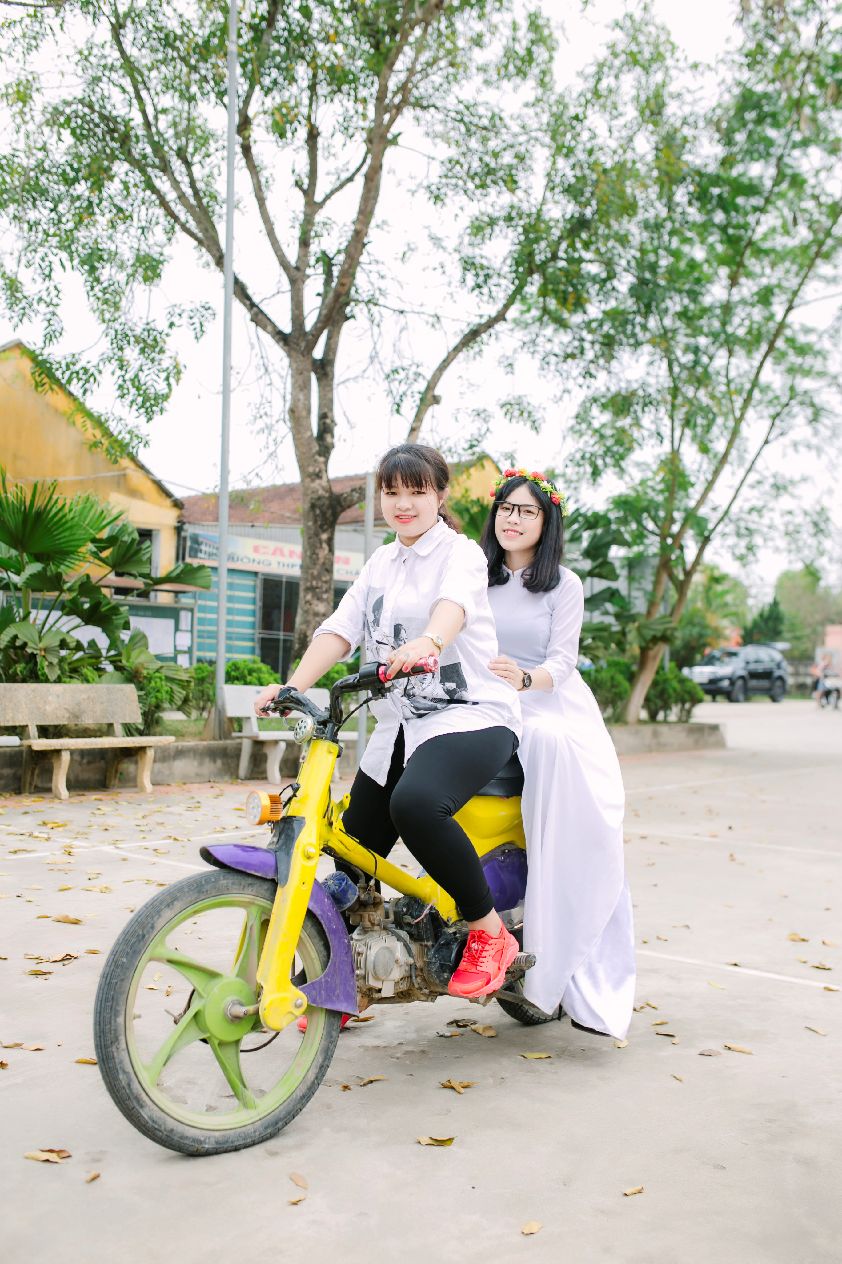 nghe an ca lo p di muo n qua n a o cu trong la ng de chu p ky ye u