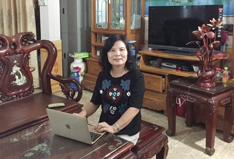 mc minh tiep bi to bao hanh nu sinh truong amsterdam thanh nan nhan cua mang xa hoi