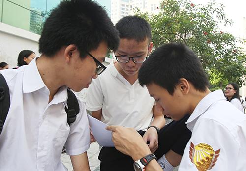 thi sinh on luyen den 2h sang de gianh suat vao truong chuyen ha noi