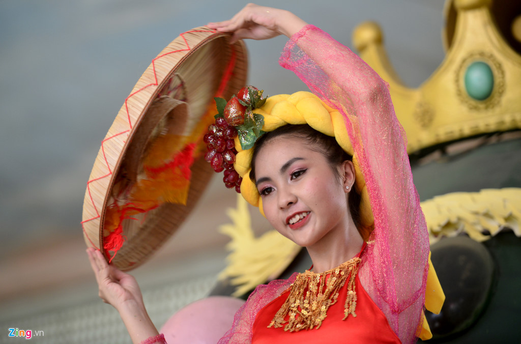 nhung nang tien ruc ro tai le hoi trai cay o sai gon
