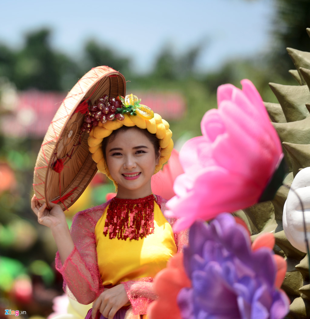 nhung nang tien ruc ro tai le hoi trai cay o sai gon