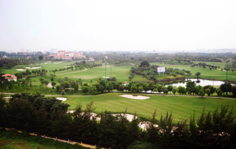 can canh san golf sat duong bang tan son nhat