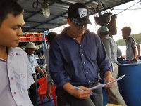 ngu dan dong loat rut don dang ky dong tau vo thep