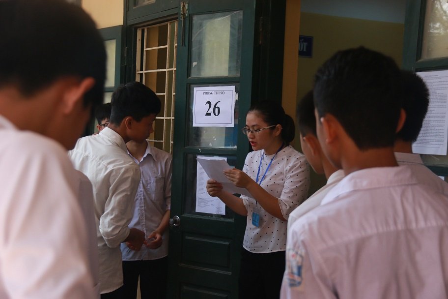 si tu om ca nui vo on luyen den truong thi lop 10