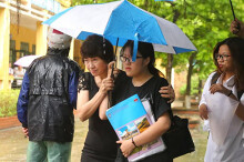 Kỳ thi rồi cũng qua, còn tình yêu của bố mẹ luôn ở lại