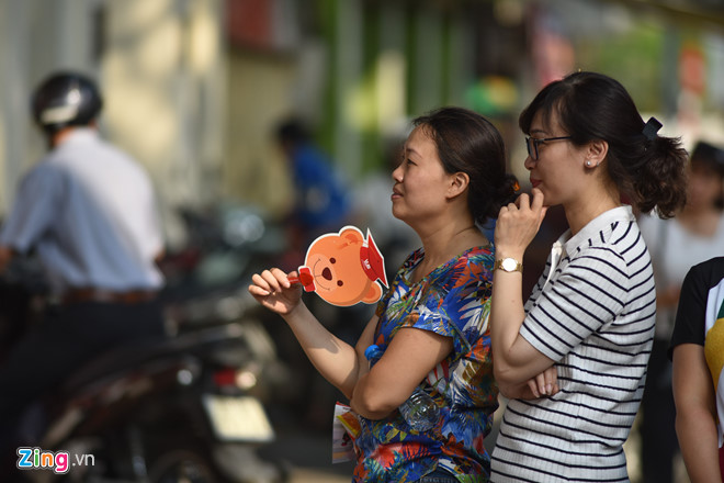 phu huynh ha no i quay cuo ng ru t no p ho so duo i na ng no ng