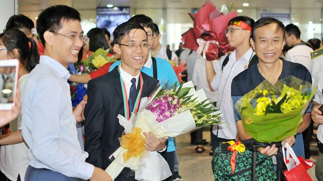 rop co hoa chao don cac cau be vang olympic vat ly hoa hoc 2018