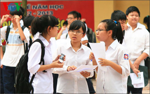 nghe an thi tuyen sinh lop 10 theo hinh thuc to hop trac nghiem