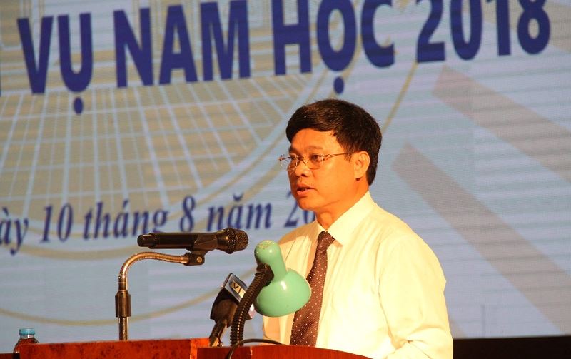 lanh dao ha noi thua nhan ve su qua tai si so hoc sinh