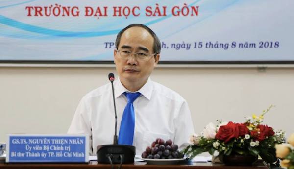truong dai hoc chua co giao su la khong dung nghia