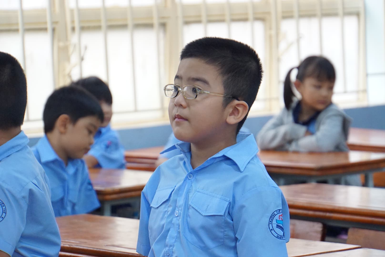 Hồi hộp đưa con đi tựu trường hoi hop dua con di tuu truong