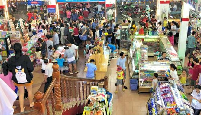 phu huynh nhao nhao tim sach cho con cac nha sach ket cung nguoi