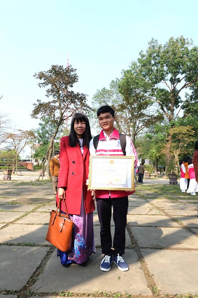 chuyen ve nam sinh duoc tuyen thang vao 5 truong dai hoc danh gia