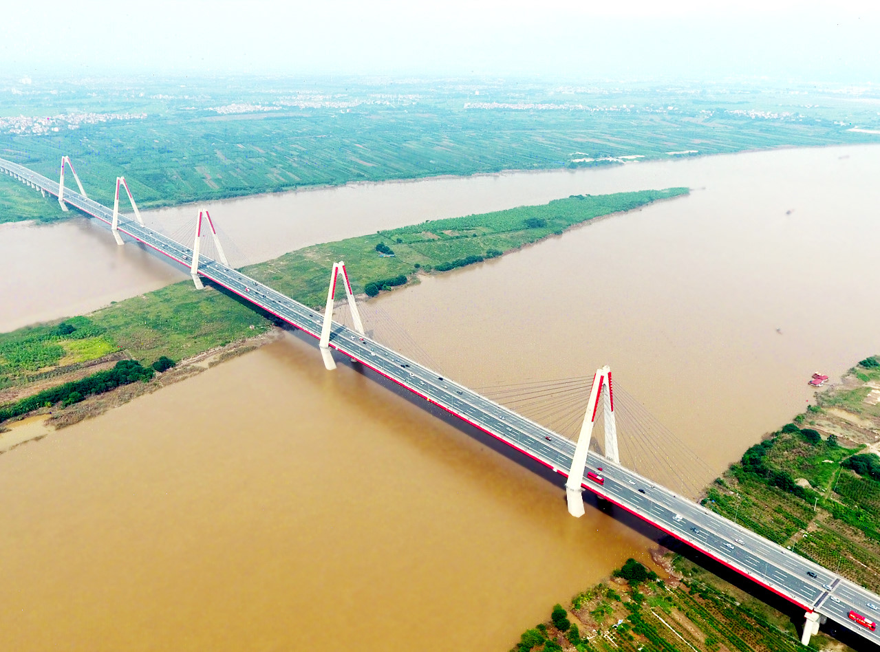 7 cay cau hien dai giu ky luc o viet nam