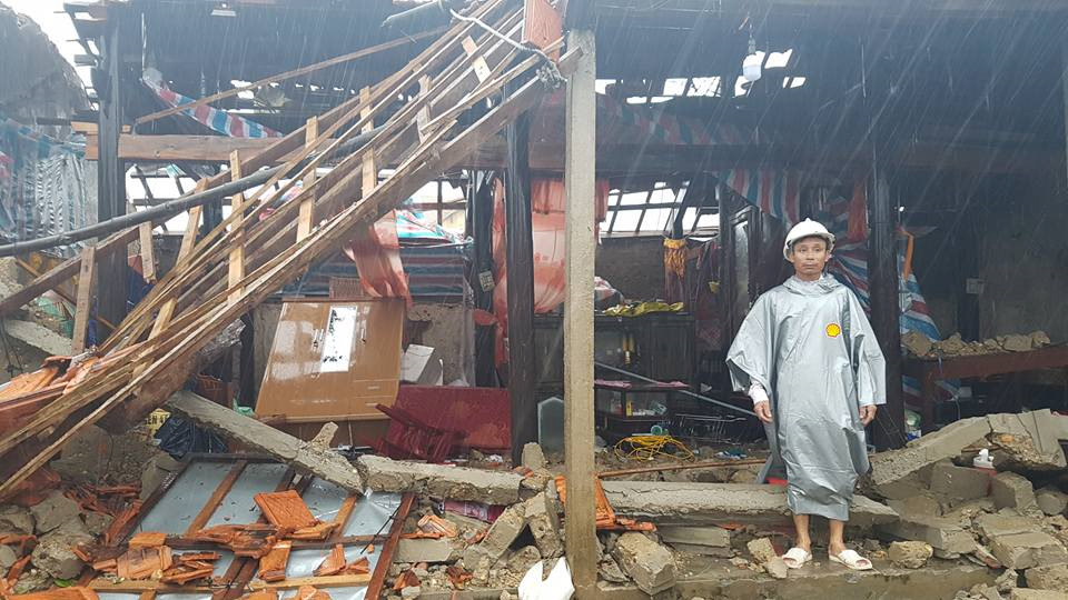 khuc ruot mien trung oan minh truoc con bao so 10