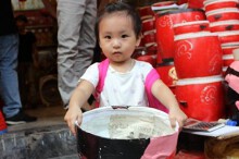 Trung thu 2017: 'Phận đời' lật đật của đồ chơi trung thu truyền thống