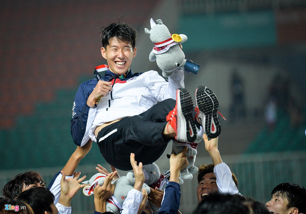 truyen thong chau au noi gi sau man tron nghia vu cua son heung min
