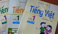clip gs ho ngoc dai phan bac chi trich bo tai lieu tieng viet