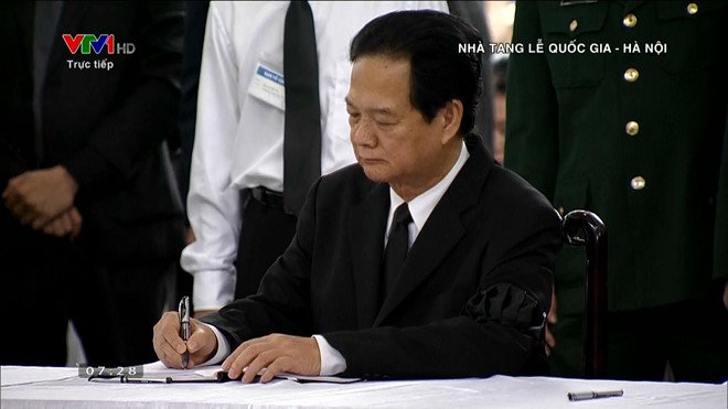 loi lay dong tien dua chu tich nuoc tran dai quang