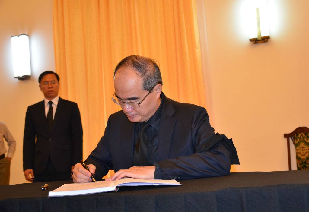 loi lay dong tien dua chu tich nuoc tran dai quang