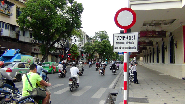 ha noi cam o to hoat dong hang loat tuyen pho quanh ho guom