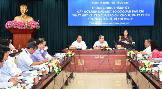 tp hcm dat hang cac quan huyen xu ly van de bao chi neu