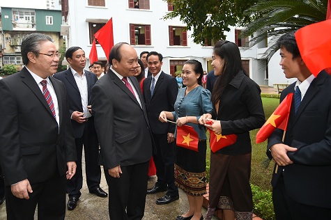 noi ve dao tao cong chuc thu tuong lay vi du tai sao anh phe trong mot ho so cong ma lai goi la chau con