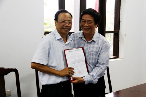 bac si nhan loi xin loi cua giam doc so sau vu noi xau bo truong