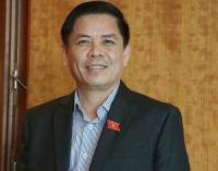 bo truong giao thong gui thu khen nhan vien tra khach 11 ti dong