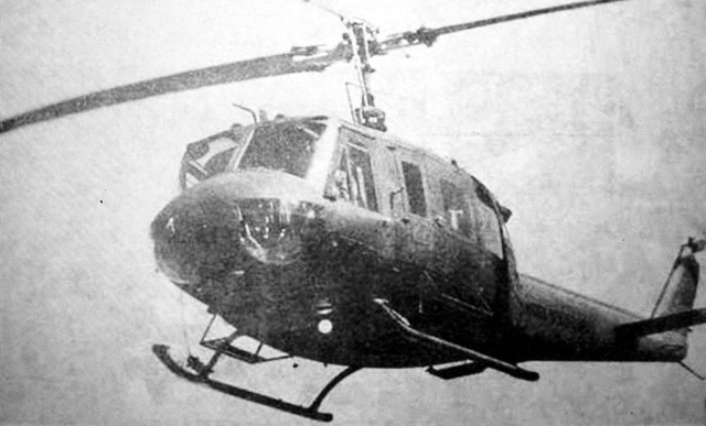 khong tac o viet nam cuop may bay quan su giua ban ngay