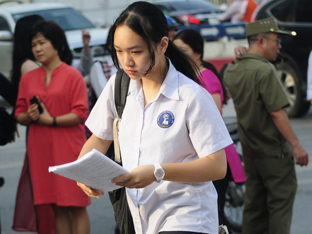 tuyen sinh lop 10 ha noi truong thpt cong lap se giam khoang 3000 hoc sinh