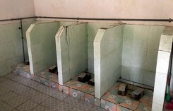 Vì sao nhà vệ sinh ở trường 'ám ảnh' học sinh?