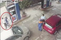 thai nguyen nhan vien cay xang hanh hung khach hang nhap vien