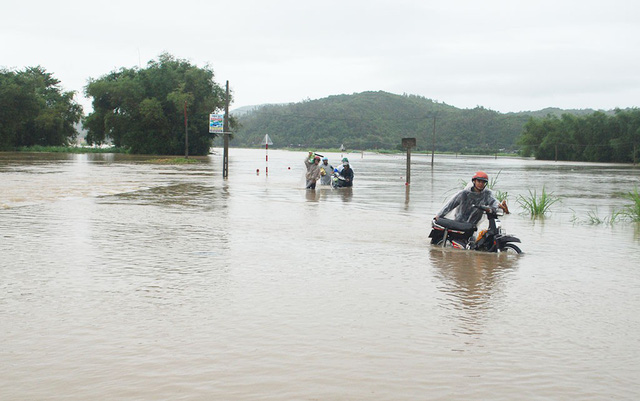 mua lu chia cat nhieu vung phu yen