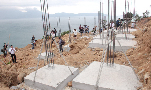 da nang ky luat 3 can bo dang vien