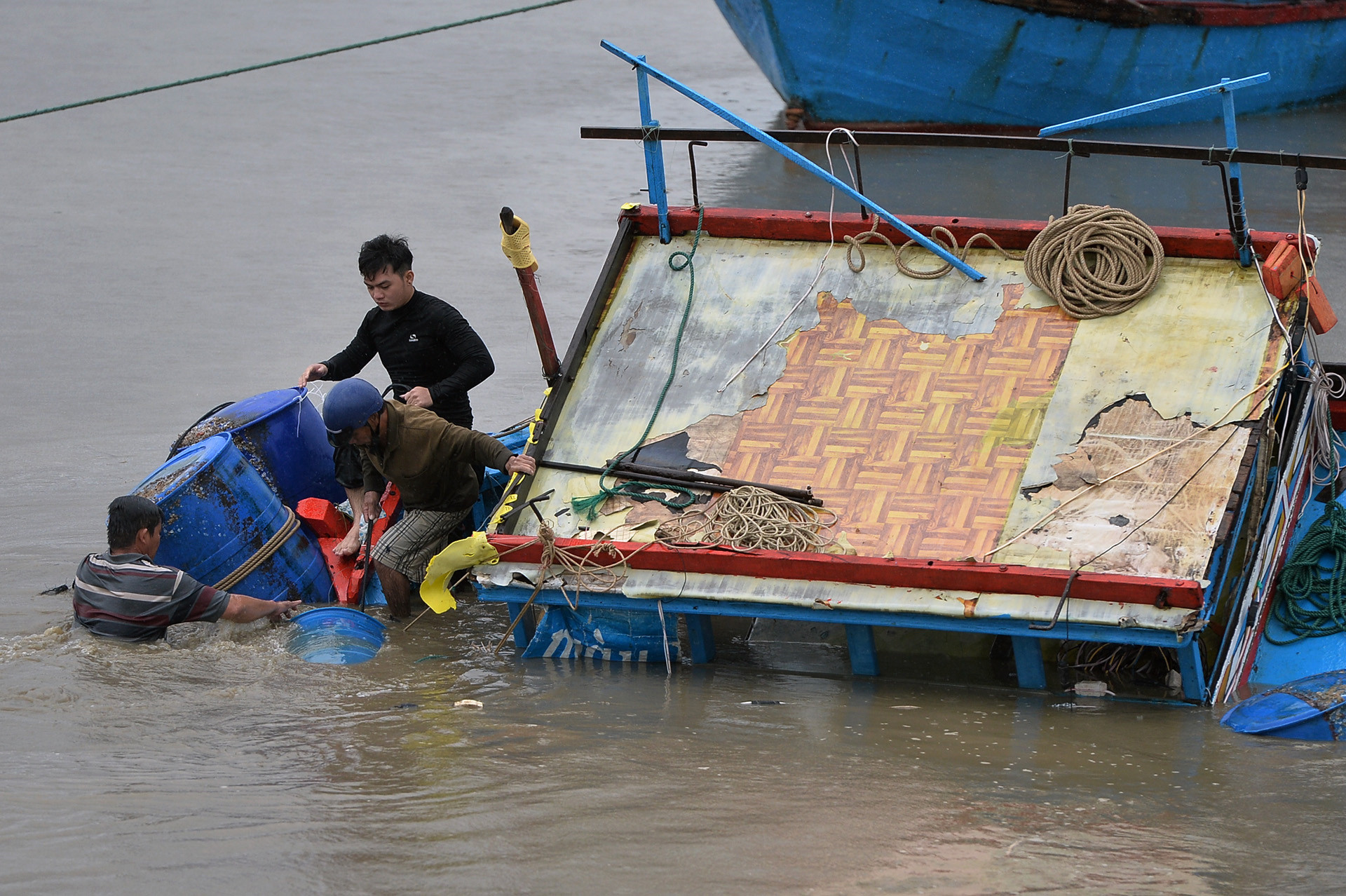nha trang nhung ngay ngon ngang sau bao lich su