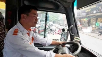 xe buyt tu hanh tai my gap tai nan sau 2 gio ra mat