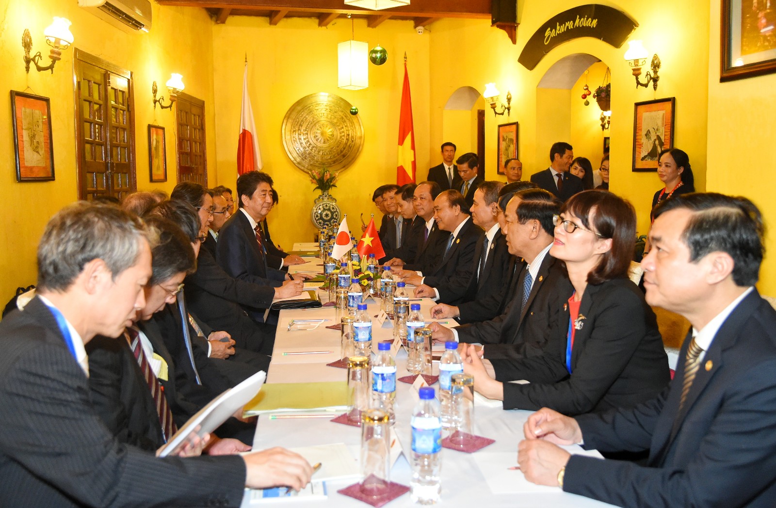 thu tuong viet nam nhat ban tan bo o hoi an tham quan thuyen huu nghi