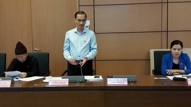 chu tich quoc hoi khong dong y cho tphcm tang cac loai thue