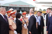 cai bat tay vuot qua nghi le ngoai giao cua tong thong putin