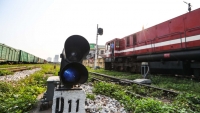 da tang chan duong tau hanh khach hu via