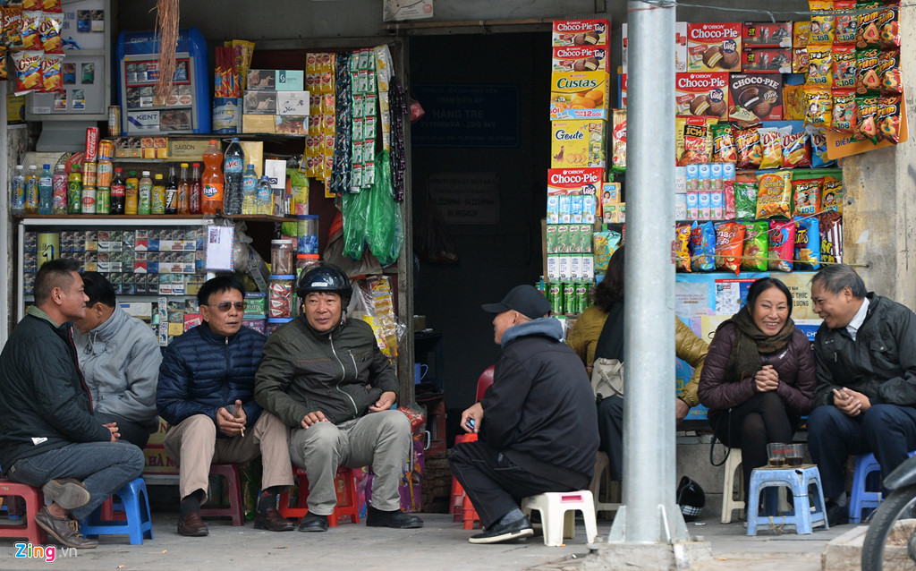nguoi ha noi co ro suoi am sau mot nam vang mua dong